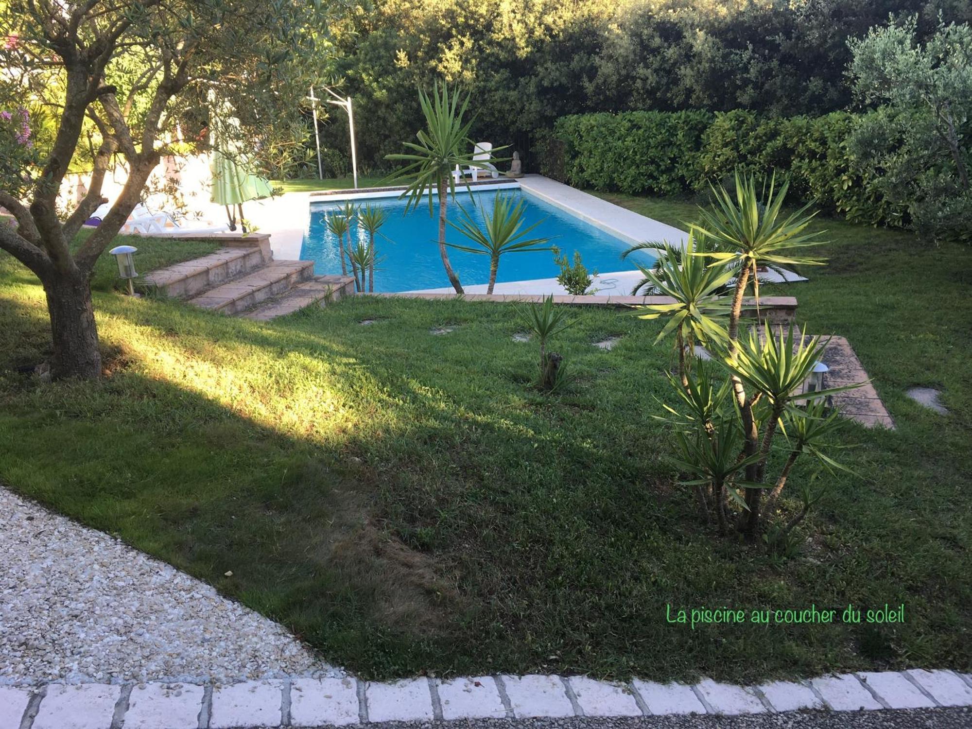 Studio Chez Charles Et Marie, Independant De La Maison, Acces Piscine, Tres Calme, Roquefort Les Pins Exterior foto
